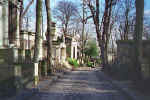 PerLachaise1.jpg (62413 bytes)